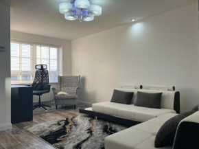 Sheffield Boutique Cosy 3-bed Home